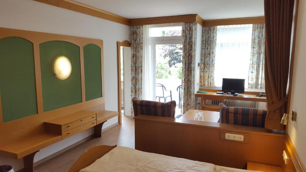 Apartmenthaus Salzburger Hof - Apartment With Balcony