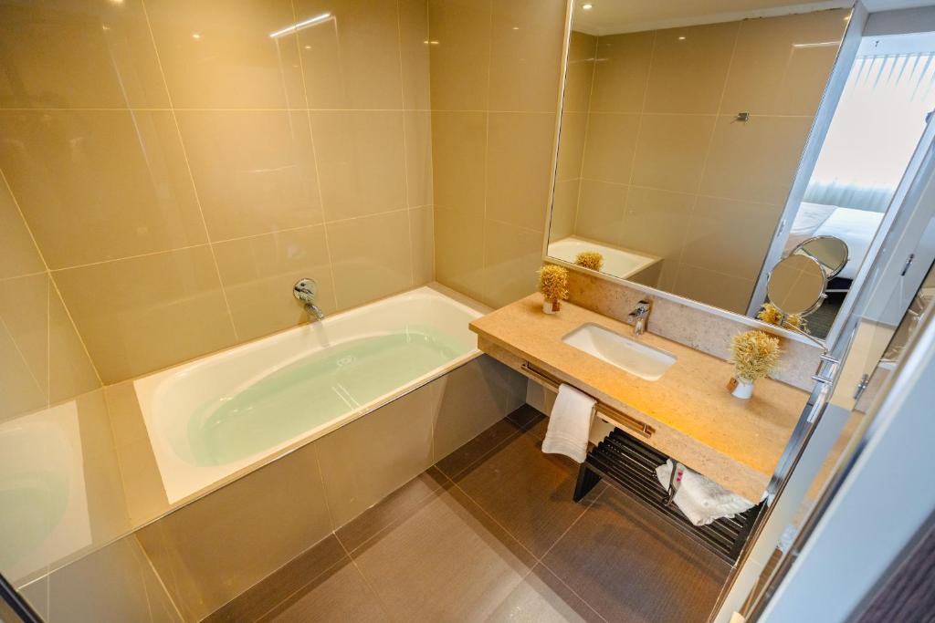 SHG Liv Zona G Hotelにあるバスルーム