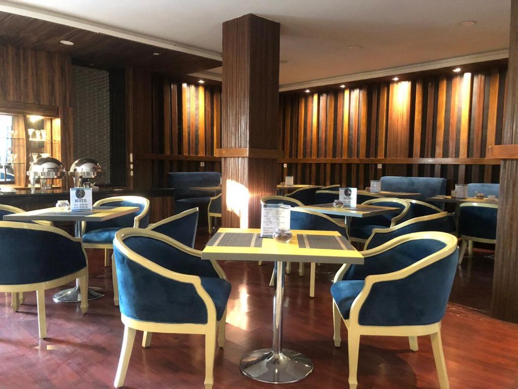 Hotel Aruni Ancol的休息区