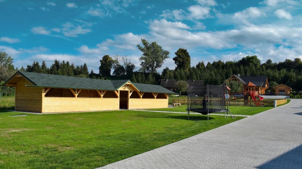 Vonkajšia záhrada v ubytovaní Rezort Zvernica Vlachy - Family & Fun