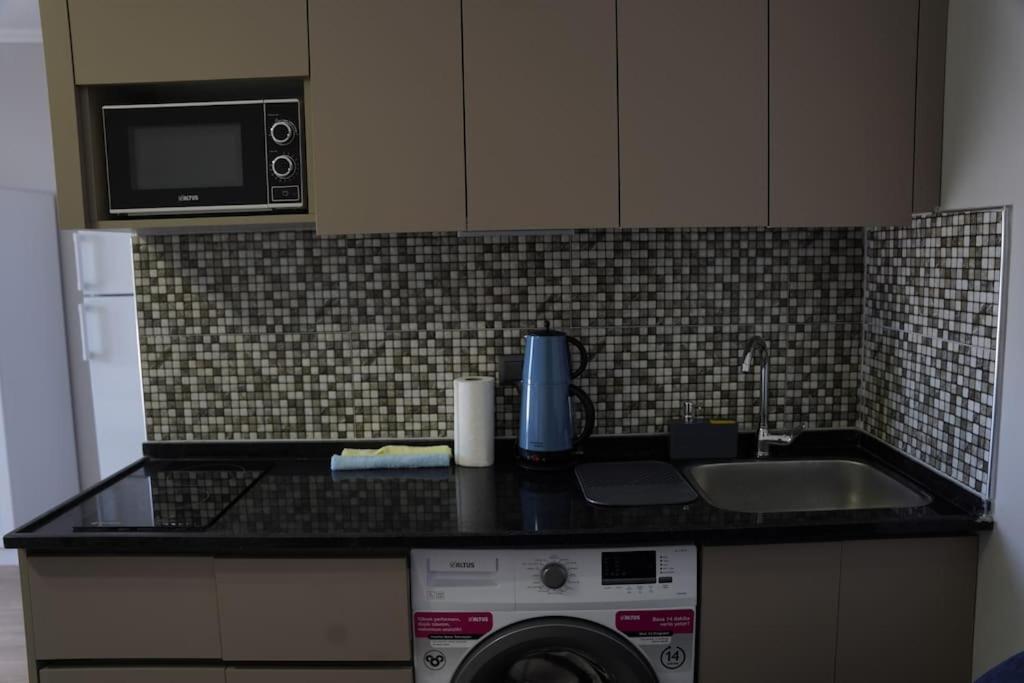 Kuchyň nebo kuchyňský kout v ubytování Royal Homes 504