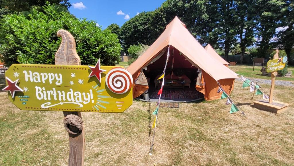 Fotografie z fotogalerie ubytování Cocoon Village - Glamping - Domaine des Grottes de Han v destinaci Rochefort