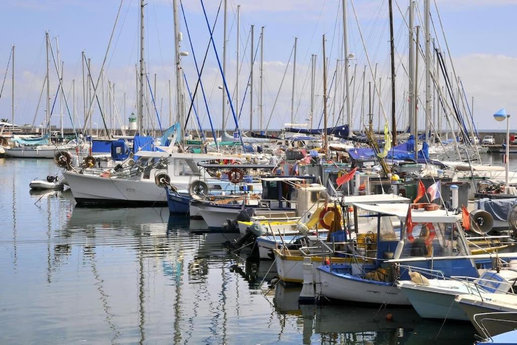 Photo de la galerie de l'établissement Joli appart Port Azur Climatisé à GOLFE -JUAN en front de mer, à Vallauris
