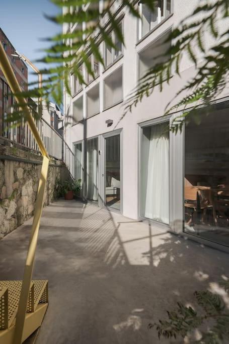 Budova, v ktorej sa apartmán nachádza