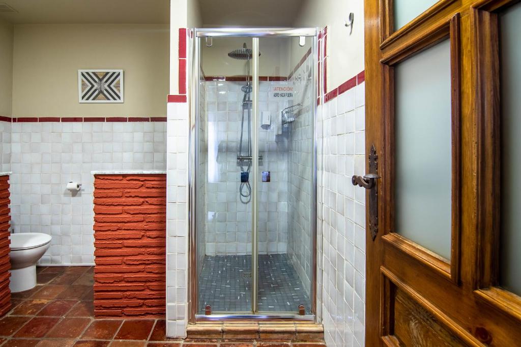 A bathroom at Haro Apartments