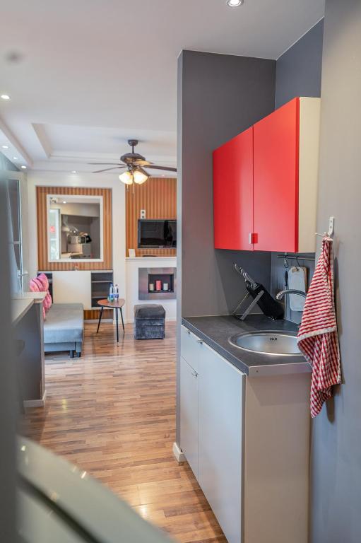 Kuchyň nebo kuchyňský kout v ubytování Alpetri Apartments