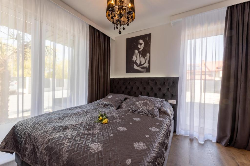 Sunrise Apartaments Luxury - 11