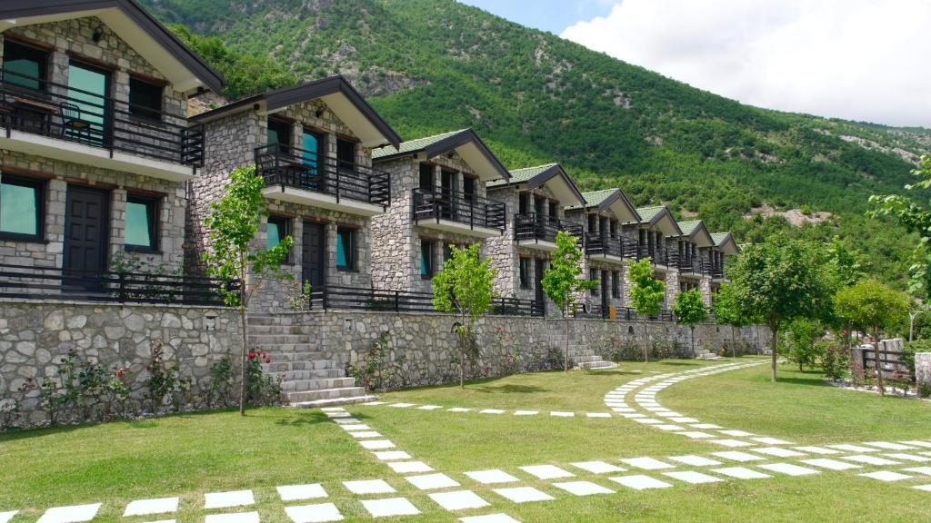 Bujtina Adora - Image 1