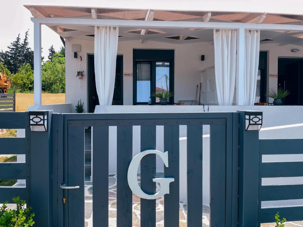 Fotografie z fotogalerie ubytování Gardy rooms v destinaci Nea Kallikratia