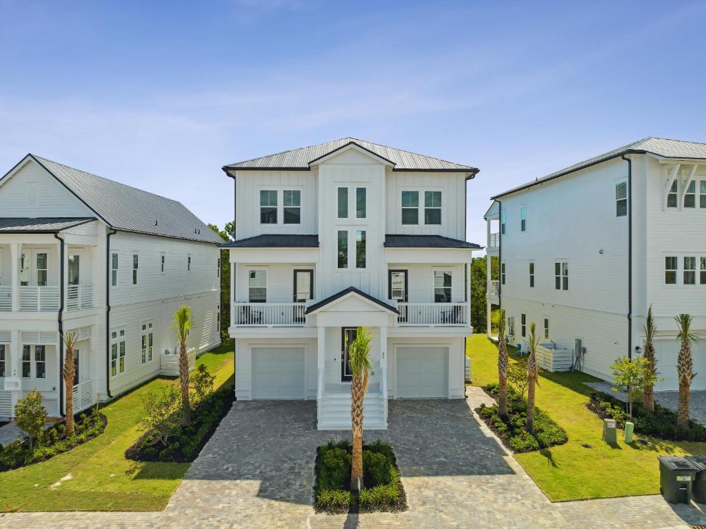 30A Pet Friendly Beach House Blue Haven by Panhandle Getaways, Blue Gulf Beach Updated 2023