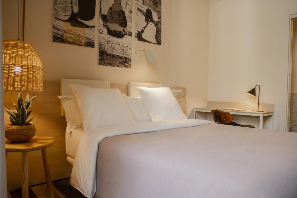 Postel nebo postele na pokoji v ubytování room Select Via Veneto