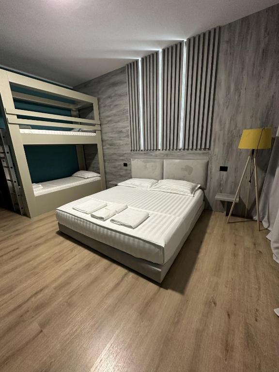 Postel nebo postele na pokoji v ubytování Inn Hotel