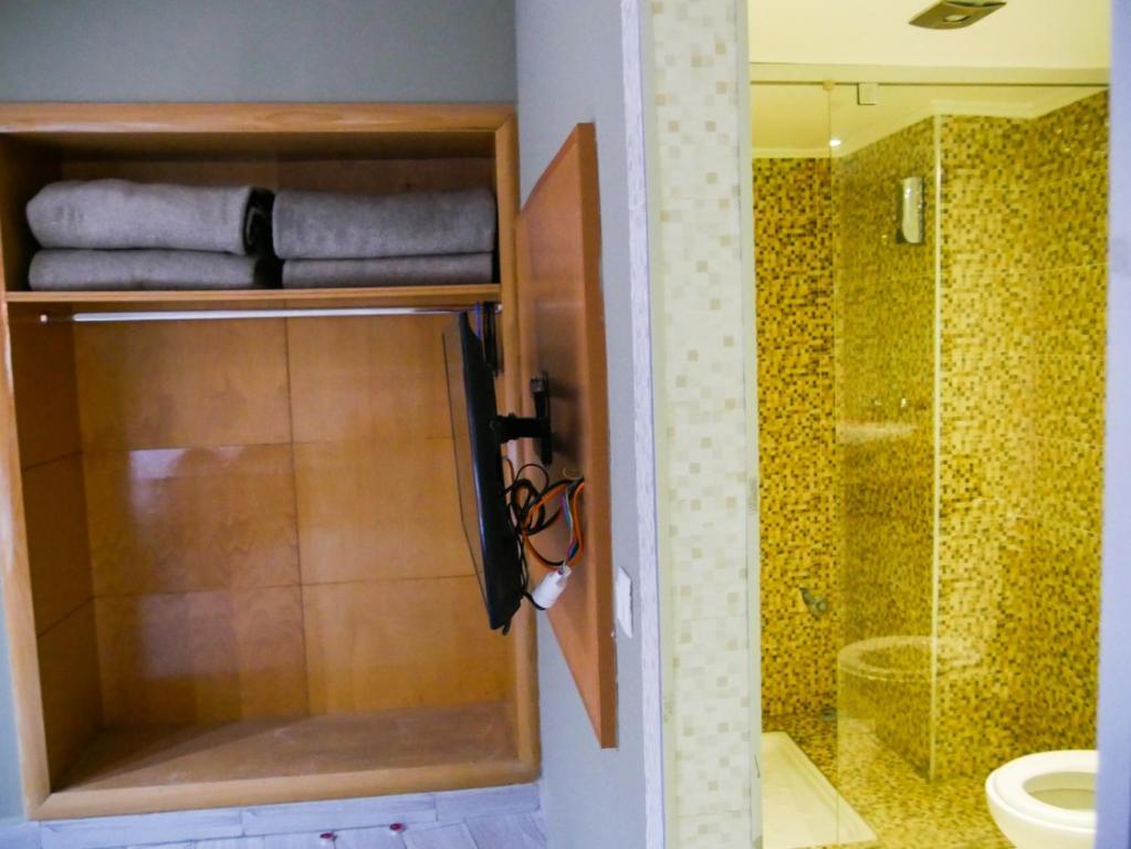Koupelna v ubytování Hotel Golden Flora