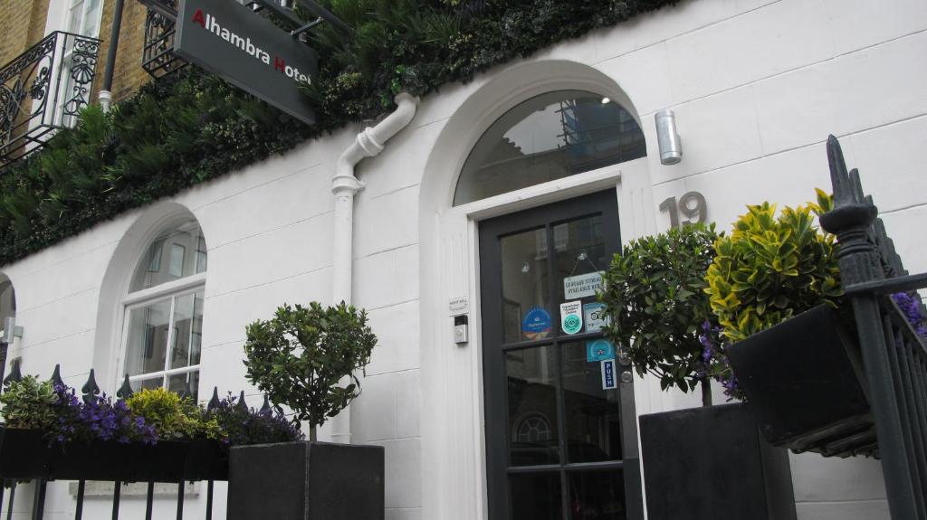 Alhambra Hotel - Resim 10