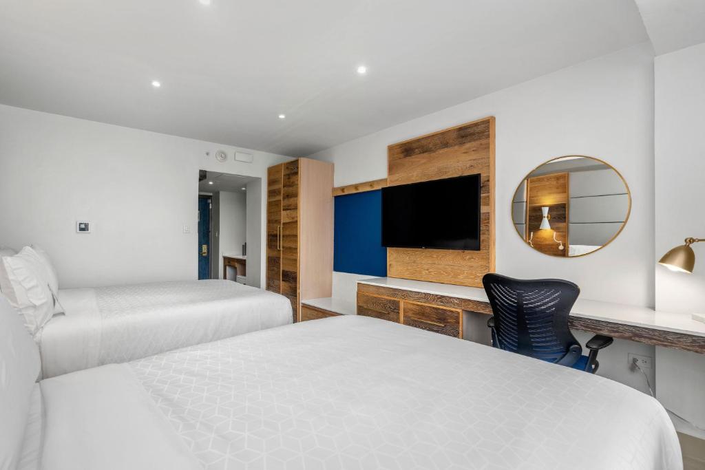 Postel nebo postele na pokoji v ubytování Holiday Inn Express San Juan Condado by IHG
