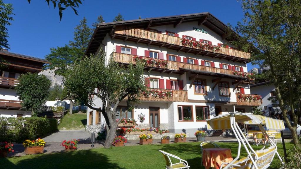 Budova, v ktorej sa hotel nachádza