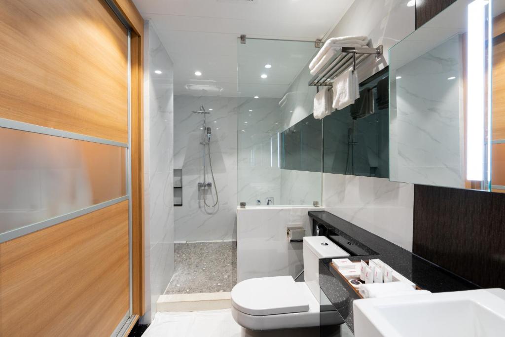 Koupelna v ubytování One Euphoria Luxe Hotel
