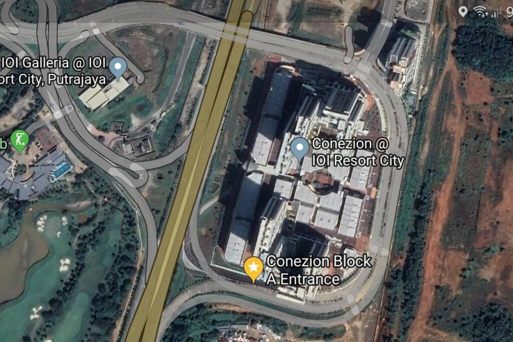 Letecký snímek ubytování Alpine Conezion Golf View Netflix at IOI City Mall
