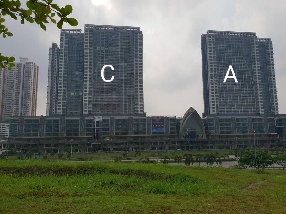 Fotografie z fotogalerie ubytování Alpine Conezion Golf View Netflix at IOI City Mall v destinaci Putrajaya