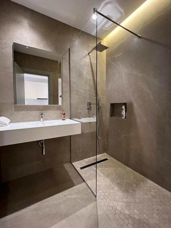 Skanderbeg Square Center Apartments 1 - Imazhi 2