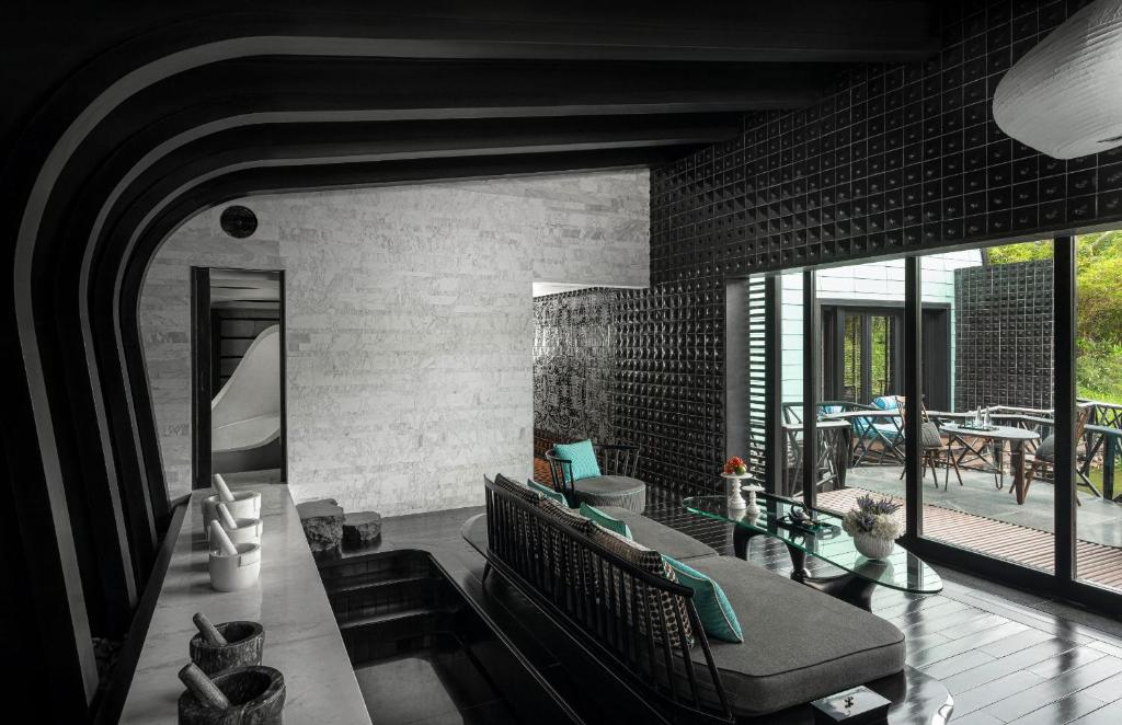 Posezení v ubytování InterContinental Danang Sun Peninsula Resort by IHG