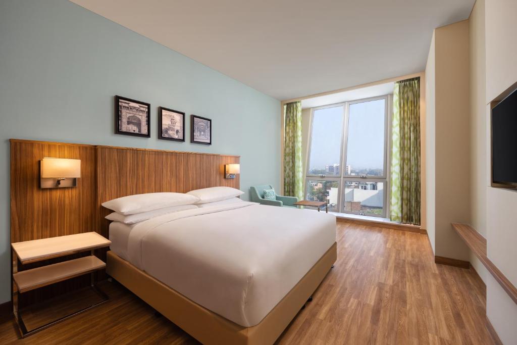 Postel nebo postele na pokoji v ubytování Fairfield by Marriott Agra