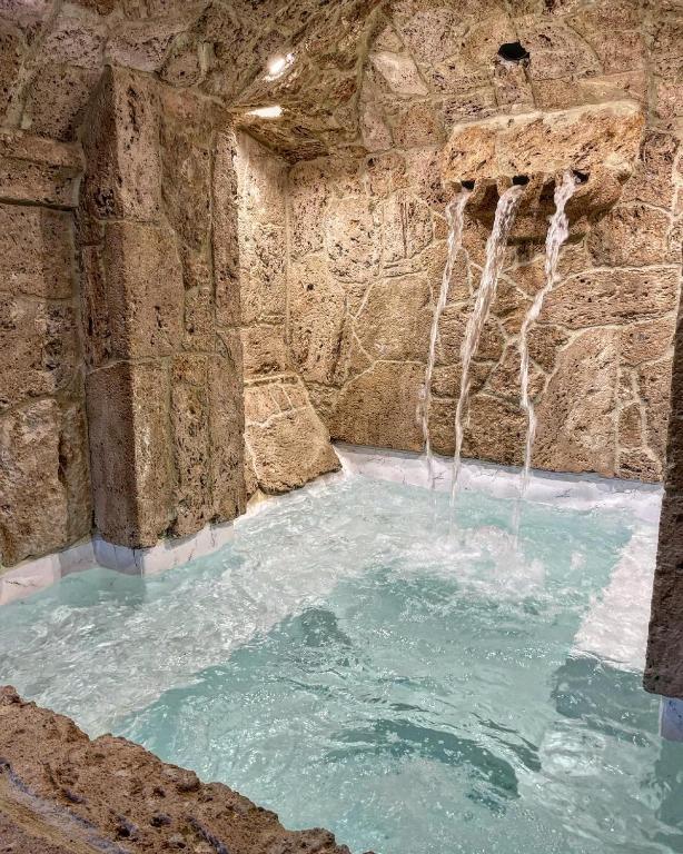 Bazén v ubytování Agriturismo Le Faeta nebo v jeho okolí