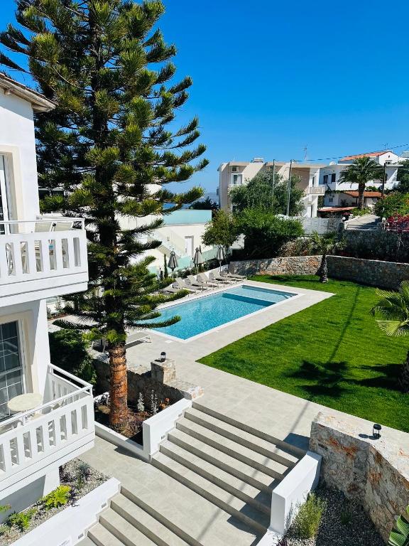 Bazén v ubytování Cost Mari Almyrida New by ZAGO Boutiqe hotels nebo v jeho okolí