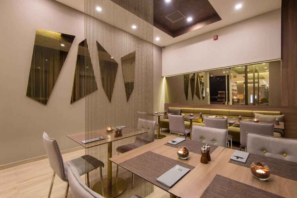 Posezení v ubytování Residence Inn by Marriott Sarajevo
