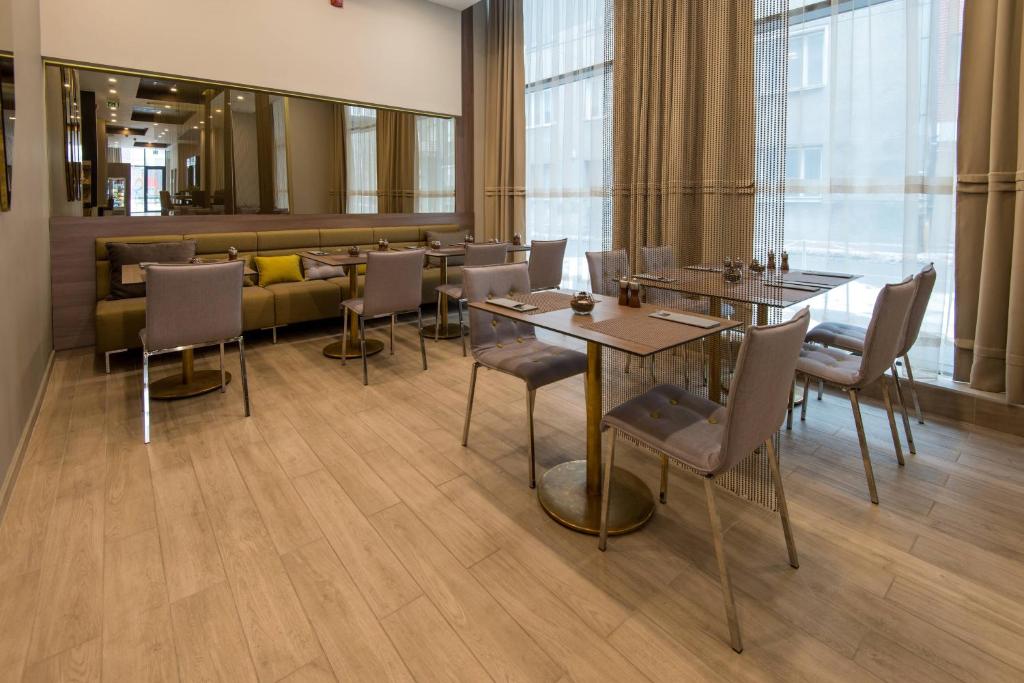 Posezení v ubytování Residence Inn by Marriott Sarajevo