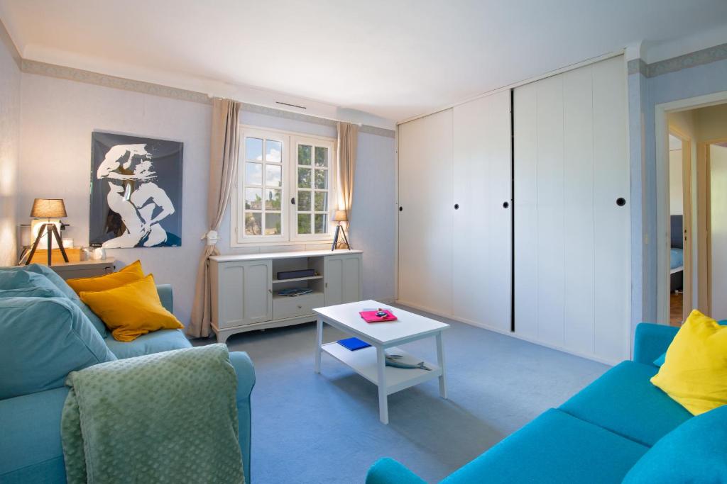 La Connexion, Gay Men Only - Two-Bedroom Apartment