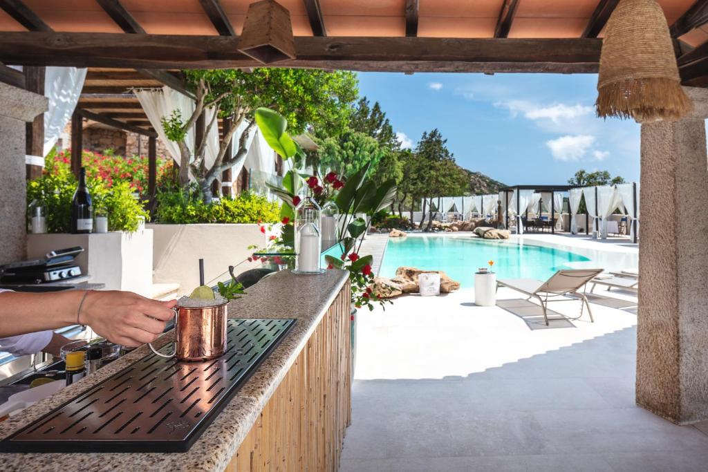 Bazén v ubytování Hotel delle Rose a Luxury Boutique Hotel nebo v jeho okolí
