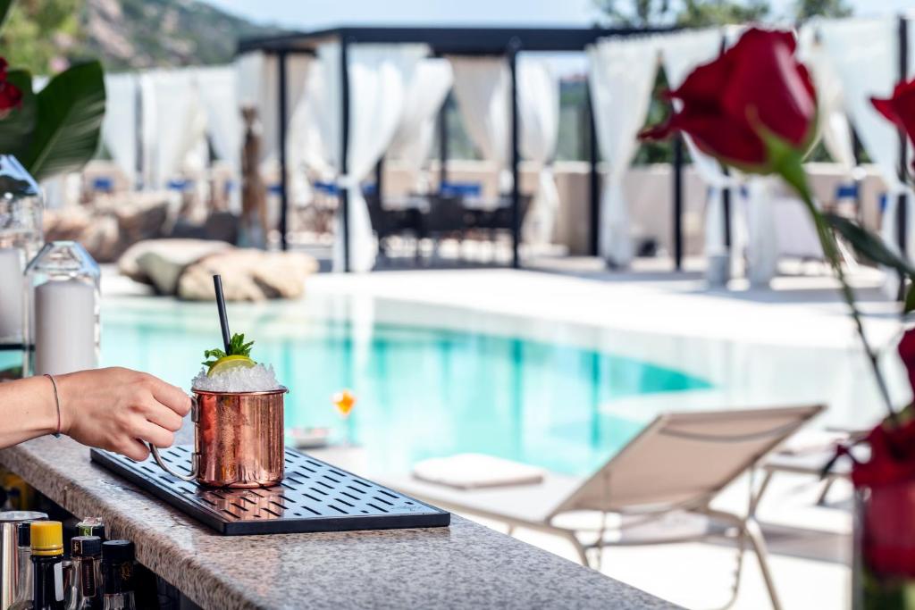 Bazén v ubytování Hotel delle Rose a Luxury Boutique Hotel nebo v jeho okolí