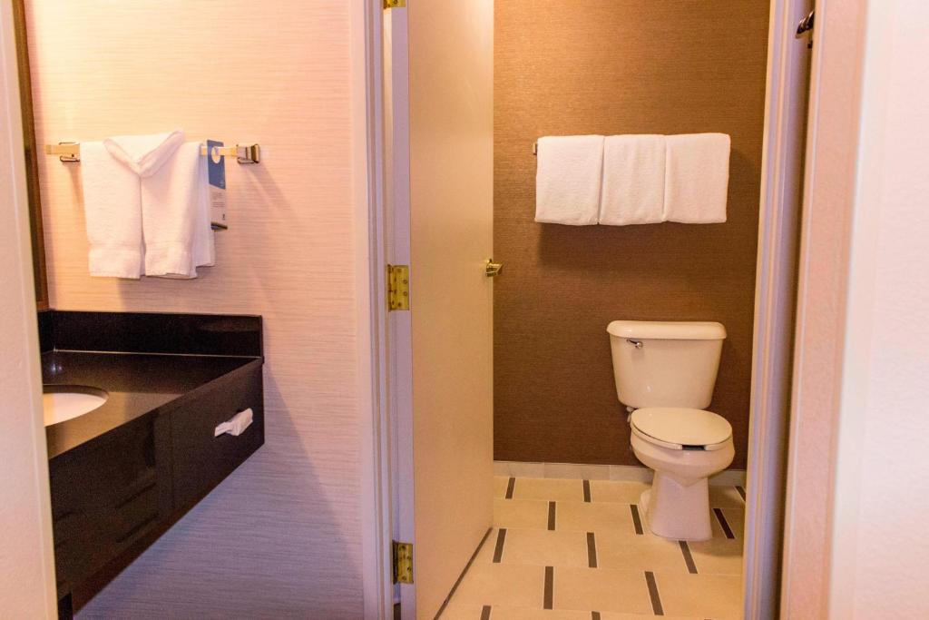 Fairfield Inn Kansas City Downtown/Union Hill photo