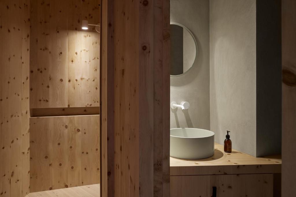 A bathroom at Odles Lodge