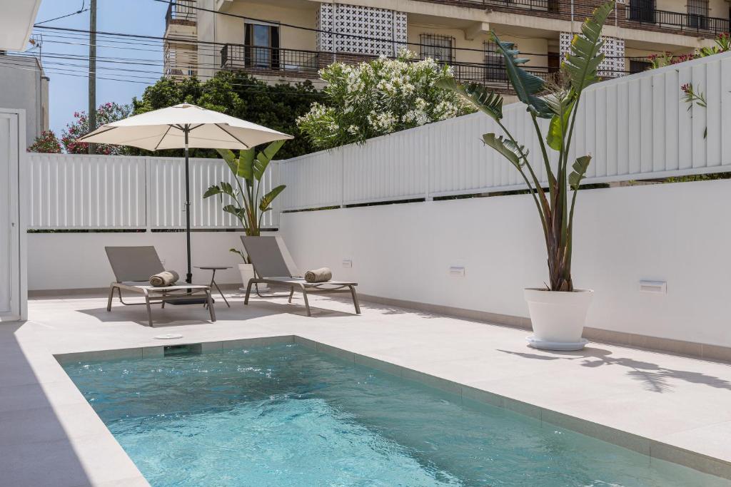 Bossa Bay Suites with Private Pool - MC Apartments Ibiza ...