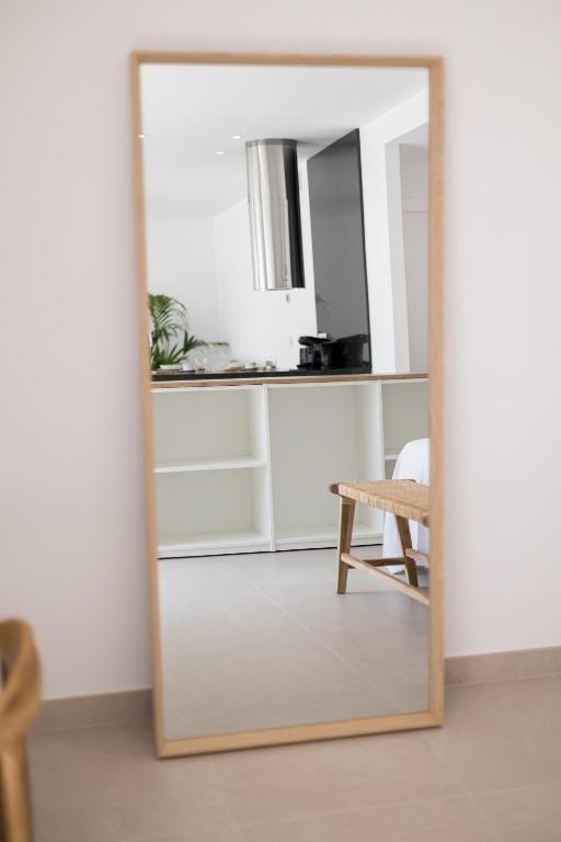 Zdjęcie z galerii obiektu Bossa Bay Suites with Private Pool - MC Apartments Ibiza w mieście Ibiza