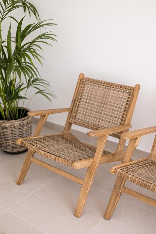 Zdjęcie z galerii obiektu Bossa Bay Suites with Private Pool - MC Apartments Ibiza w mieście Ibiza