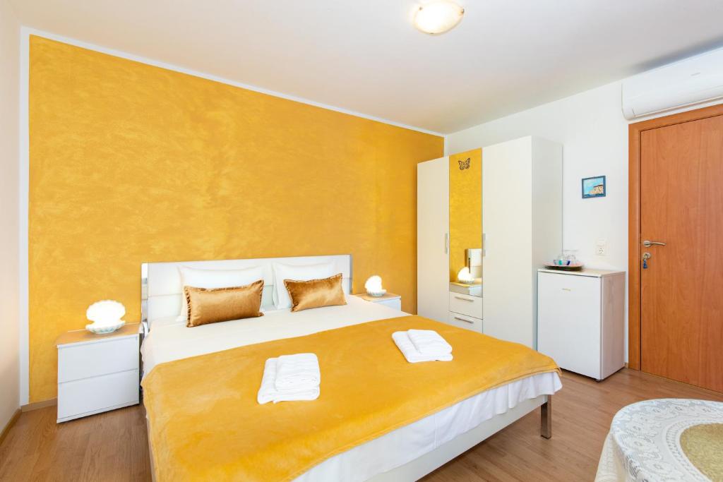 Vila Panorama by El-Pi Tours - 6