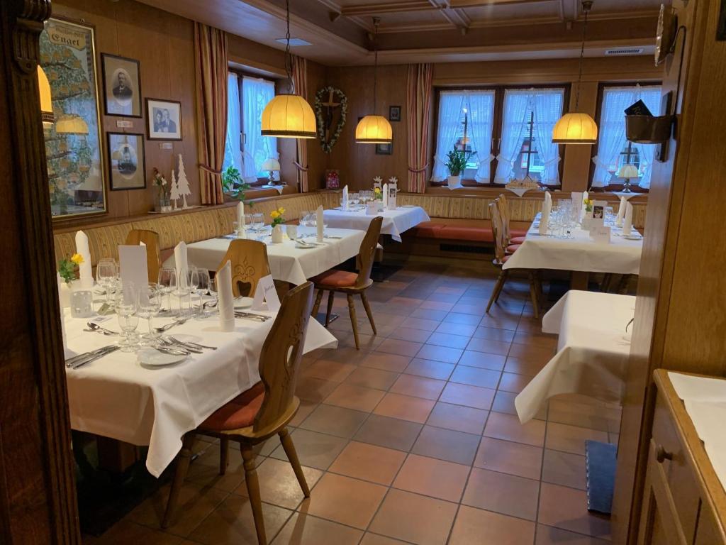 Restaurace v ubytování Gasthof Hotel Engel