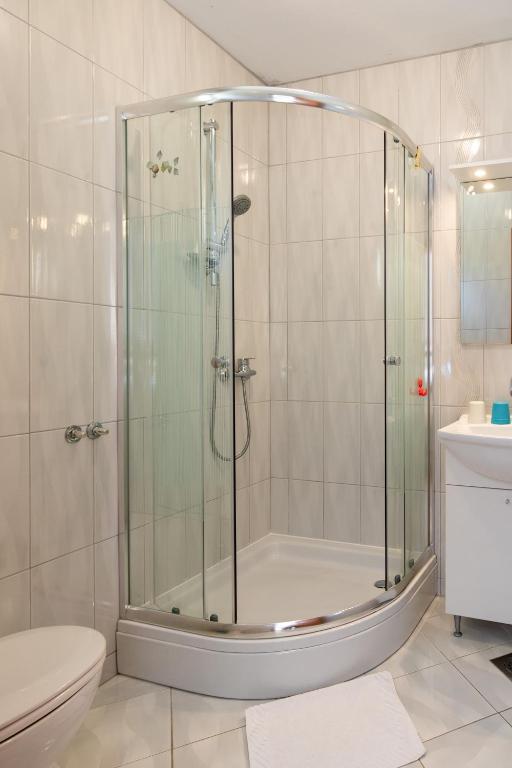 Vila Panorama by El-Pi Tours - 12