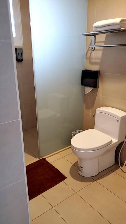 Bagno di The Railroad Runs
