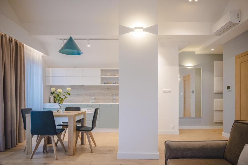 Apartamenty Morski Widok PORT Rybacka 98 MARGO Przyjaźni 7 - отзывы и видео