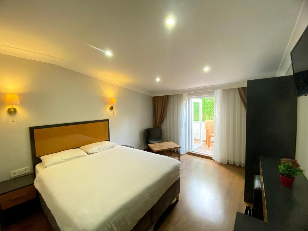 iNALENS AİRPORT HOTEL - Quarto Duplo Com Terraço