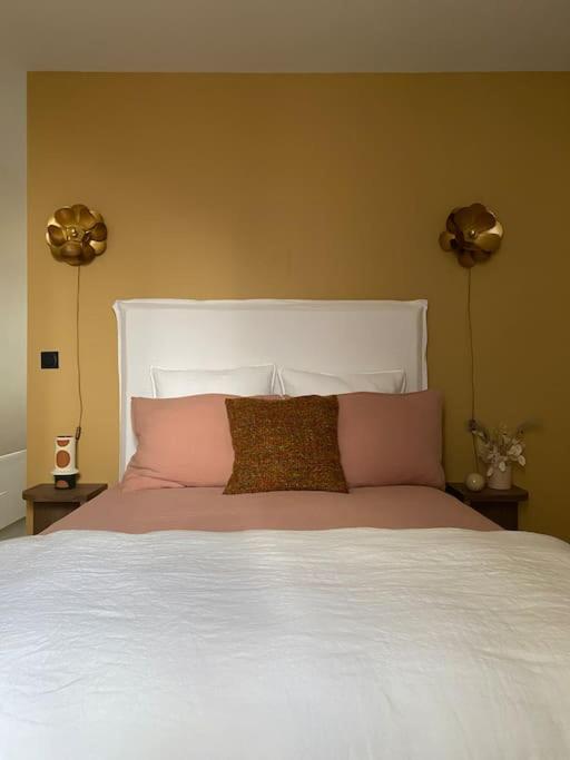 WELCOMING, LOVELY, CALM & CENTRALLY LOCATED FLAT - One-Bedroom Apartment