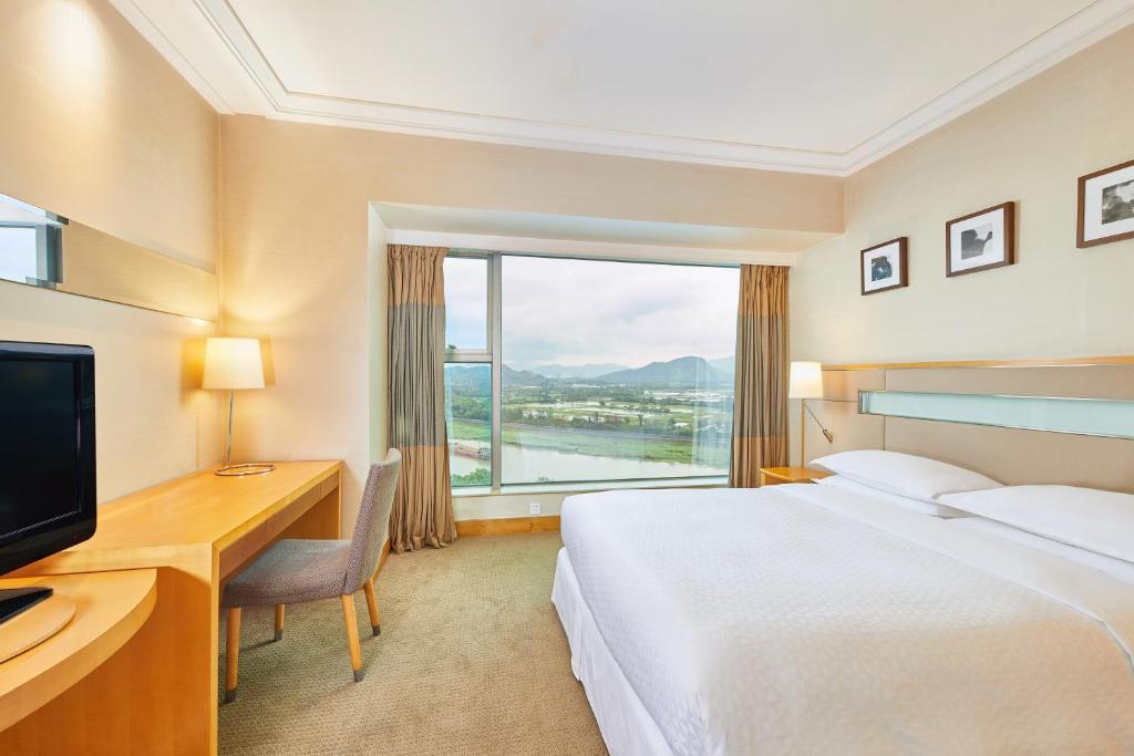 Postel nebo postele na pokoji v ubytování Four Points by Sheraton Shenzhen