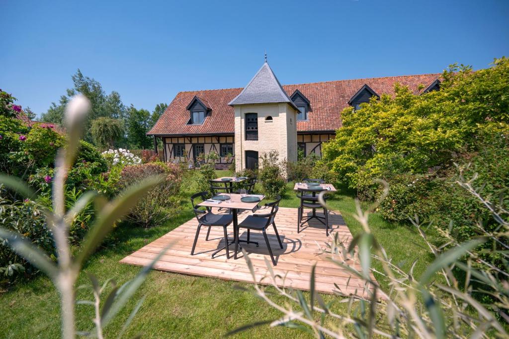 Zahrada ubytování Hôtel Restaurant Le Fiacre à Quend plage