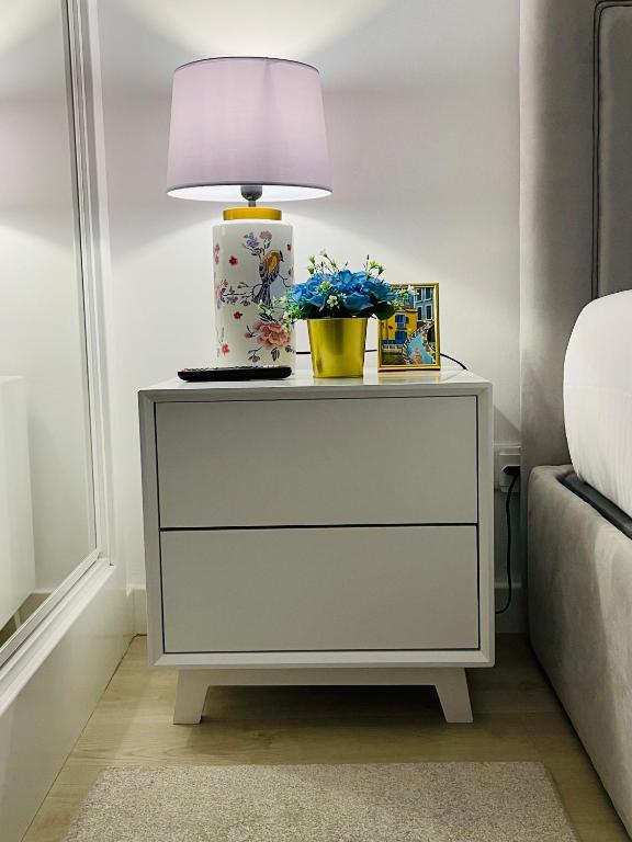 Central Tiled Apartment - 17