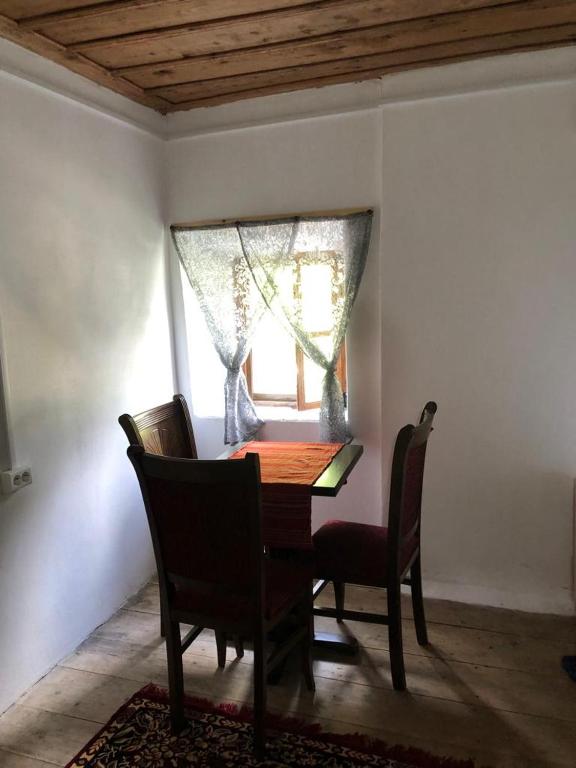 Fotografia z galérie ubytovania Guesthouse Kujtimi v destinácii Theth