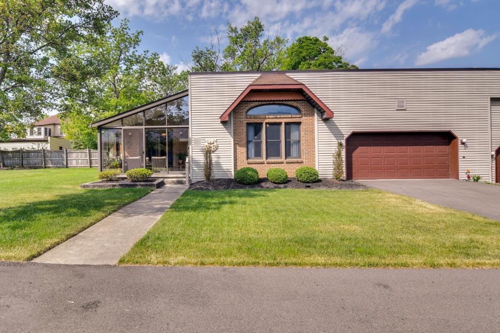 Tonawanda Vacation Rental about 13 Mi to Niagara Falls, Tonawanda